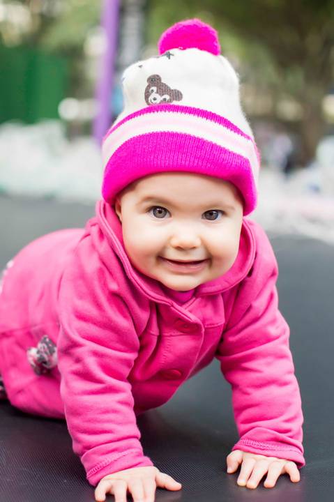bebe sorrindo e engatinhando, ensaio seis 6 meses, ensaio infantil, lifestyle, acompanhamento bebe, newborn, fotografa tatuape, ensaio menina'
