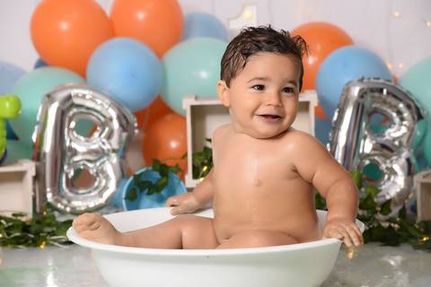 Ensaio splash baby, ensaio do banho apos smash the cake tema dinossauros'