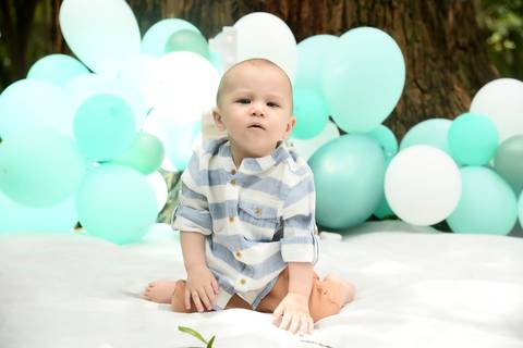 Ensaio de um ano no parque ibirapuera, ensaio com baloes'