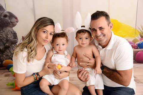 ensaio pascoa tatuape, ensaio de gemeas, fotografa de gemeos, ensaio familia gemeos'