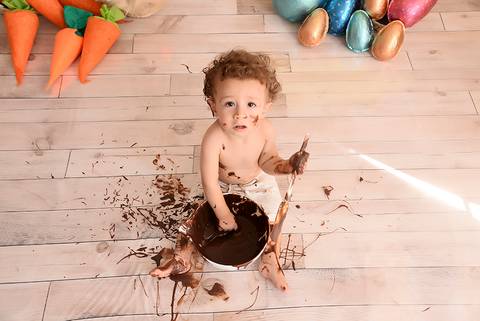 ensaio pascoa tatuape, estudio fotografico infantil, ensaio com chocolate, pascoa 2021 com chocolate, ensaio de bebes, fotografa de bebe tatuape'