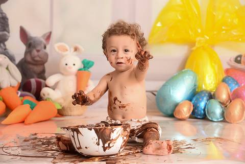 ensaio pascoa tatuape, estudio fotografico infantil, ensaio com chocolate, pascoa 2021 com chocolate, ensaio de bebes, fotografa tatuape'