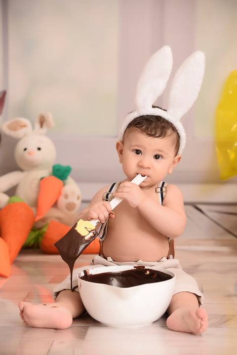 ensaio pascoa tatuape, estudio fotografico infantil, ensaio com chocolate, pascoa 2021 com chocolate, ensaio de bebes, fotografa infantil tatuape'