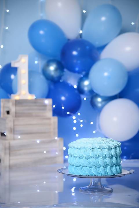 smash the cake degrade azul, decoração cenário azul, ensaio de um ano em tons de azul'