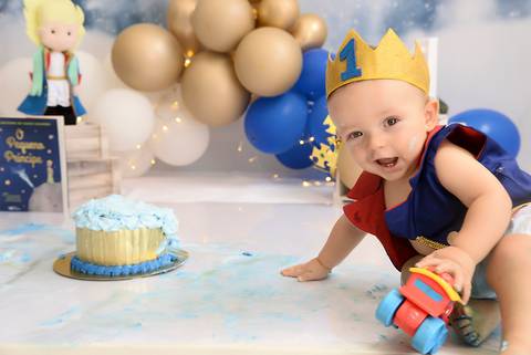 smash the cake pequeno principe, smash tatuape, ensaio de um ano tatuape, ensaio pequeno principe, ensaio do bolo, ensaio infantil tatuape, fotografa tatuape'