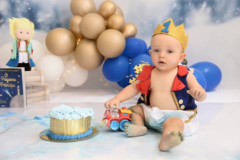 smash the cake pequeno principe, smash tatuape, ensaio de um ano tatuape, ensaio pequeno principe, ensaio do bolo, ensaio infantil tatuape, fotografa tatuape'