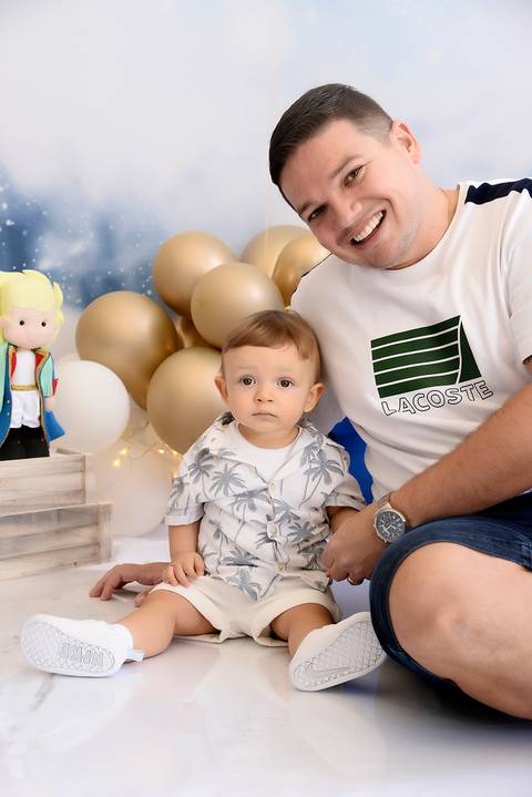 smash the cake pequeno principe, smash tatuape, ensaio de um ano tatuape, ensaio pequeno principe, ensaio do bolo, ensaio infantil tatuape, fotografa tatuape, foto com papai'