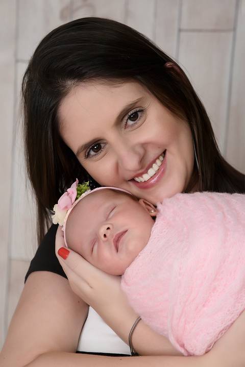 newborn, newborn tatuape, newborn em casa, fotografa newborn tatuape, foto com a mamae, mamae e bebe'