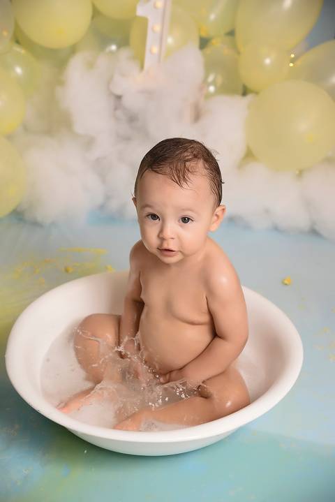 smash the cake menino em estudio tema sol, ensaio do banho, splash baby'
