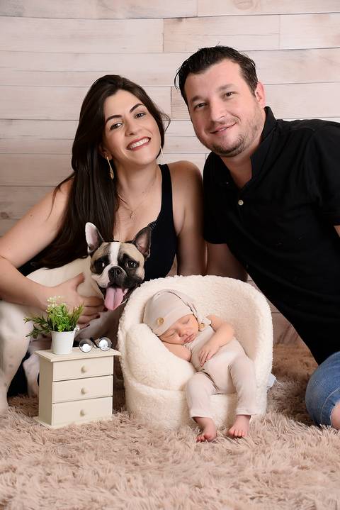 newborn menino, ensaio newborn tatuape, newborn em casa, fotografa newborn, ensaio newborn com pet'