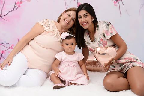 ensaio dia das maes, ensaio mae e filha, ensaio infantil, estudio fotografico tatuape, ensaio clean. ensaio fotografico com a vovó, ensaio dia dos avós'
