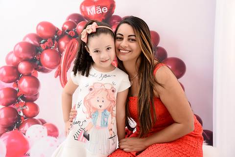 ensaio mae e filha, ensaio infantil tatuape, ensaio dia das maes, ensaio clean tatuape, fotografa tatuape, acompanhamento infantil, ensaio 5 anos'