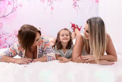 ensaio dia das maes, ensaio mae e filha e vovo, ensaio infantil, estudio fotografico tatuape, ensaio clean, ensaio dia da vovó'
