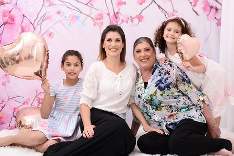 ensaio dia das maes, ensaio mae e filha e vovo, ensaio infantil, estudio fotografico tatuape, ensaio clean, ensaio dia dos avós'