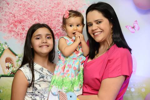 festa em casa, fotografa tatuape, cobertura fotografica de aniversario, aniversario infantil, aniversario em casa, aniversariante com irma e mamae'