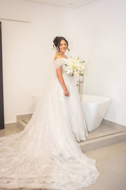 casal durante cerimônia de casamento'