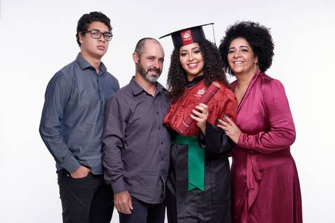 Ensaio de Formatura Nadine Jordane Enfermagem PUCPR'