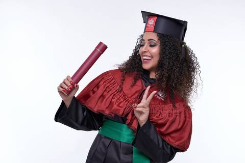 Ensaio de Formatura Nadine Jordane Enfermagem PUCPR'