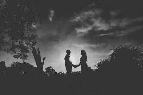 Ensaio do casal Sheila e Marcio na cidade de Araguari Minas Gerais. Realizamos esta sessão de fotos na fazenda Sacomam, que é simplesmente um lindo lugar onde levamos os noivos para passarem uma tarde inesquecível. 

 Ensaio Pré Wedding'