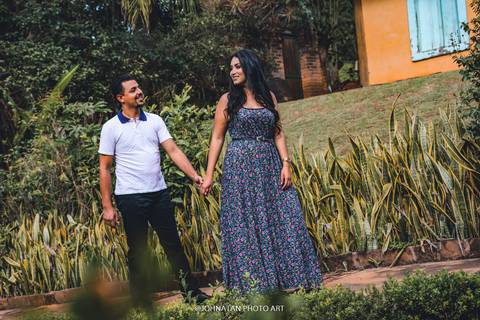 Ensaio Pré wedding criativo na cidade de Araguari.'