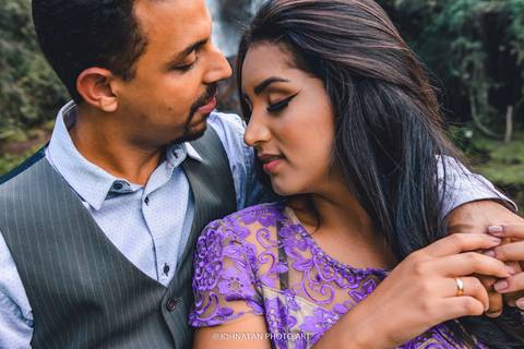 Ensaio Pré wedding criativo na cidade de Araguari.'