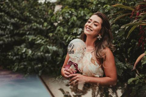 Ensaio em Araguari no Casarão Rosa Nadine escolheu a melhor forma de registrar uma data tão importante de sua vida.'