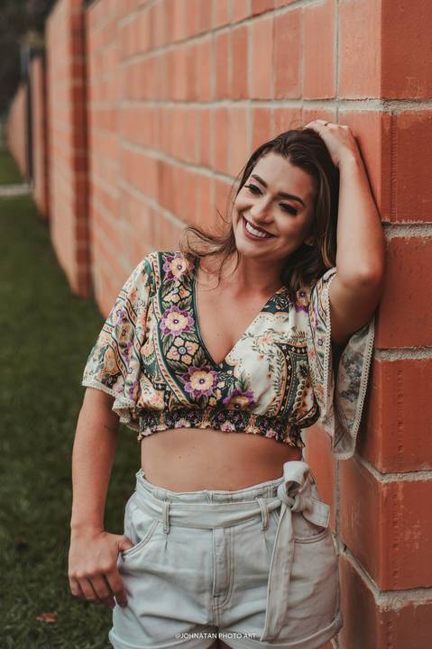 Ensaio em Araguari no Casarão Rosa Nadine escolheu a melhor forma de registrar uma data tão importante de sua vida.'