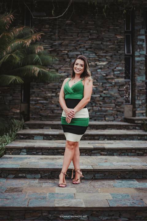 Ensaio em Araguari no Casarão Rosa Nadine escolheu a melhor forma de registrar uma data tão importante de sua vida.'