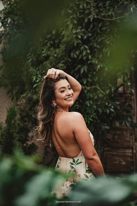 Ensaio em Araguari no Casarão Rosa Nadine escolheu a melhor forma de registrar uma data tão importante de sua vida.'