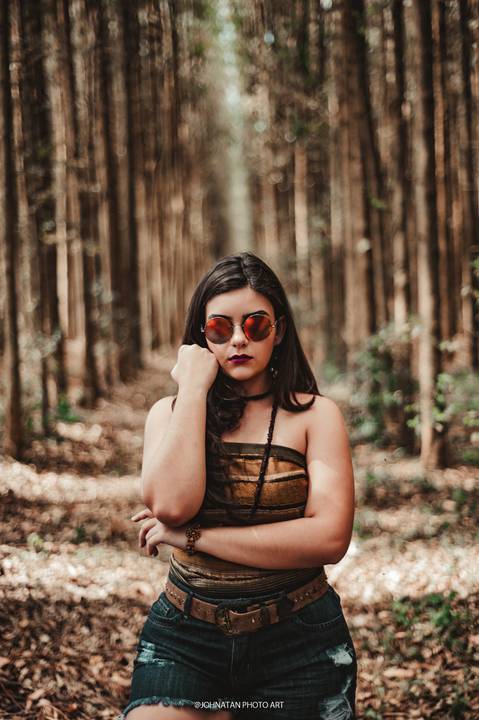 Ensaio de 18 anos da Ana Carolina aqui na cidade de Araguari. Equipe Johnatan Photo Art.'