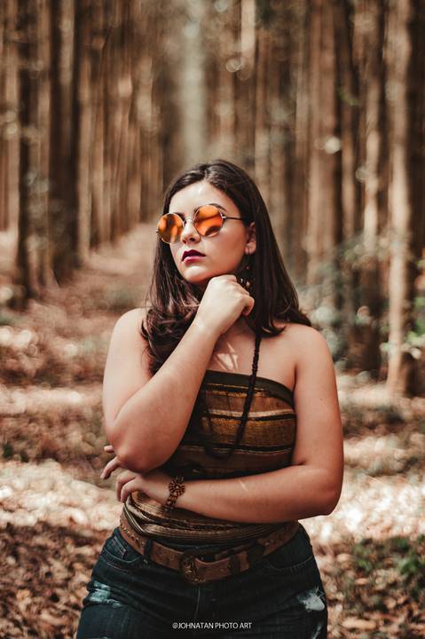 Ensaio de 18 anos da Ana Carolina aqui na cidade de Araguari. Equipe Johnatan Photo Art.'