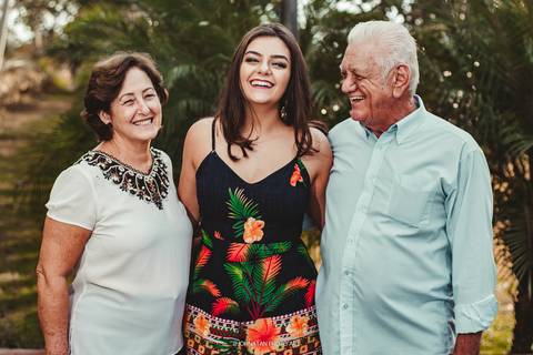 Ensaio de 18 anos da Ana Carolina aqui na cidade de Araguari. Equipe Johnatan Photo Art.'