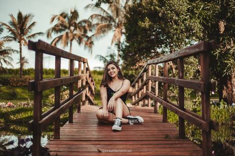 Ensaio de 18 anos da Ana Carolina aqui na cidade de Araguari. Equipe Johnatan Photo Art.'