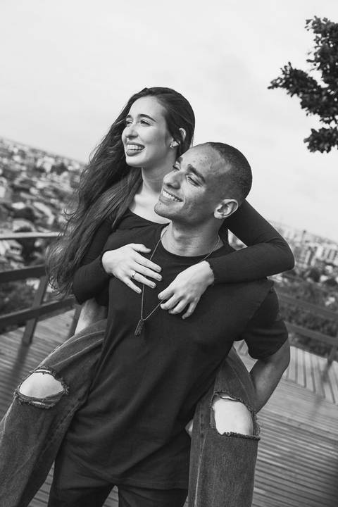 foto casal, Ensaio fotográfico em Cabo frio, Cabo Frio, Pré-wedding, casal, casamento 2025, Morro da Guia.'