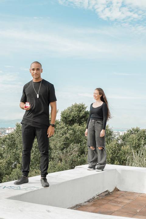 foto casal, Ensaio fotográfico em Cabo frio, Cabo Frio, Pré-wedding, casal, casamento 2025, Morro da Guia.'