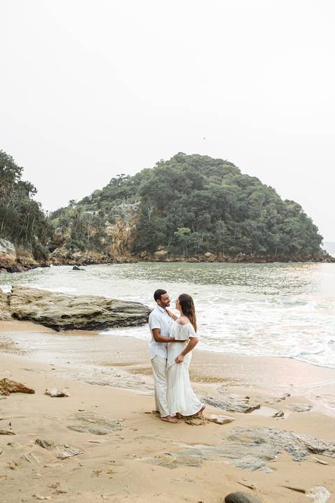 Ensaio fotográfico na praia, Búzios, Pré-wedding, casal, casamento praia'