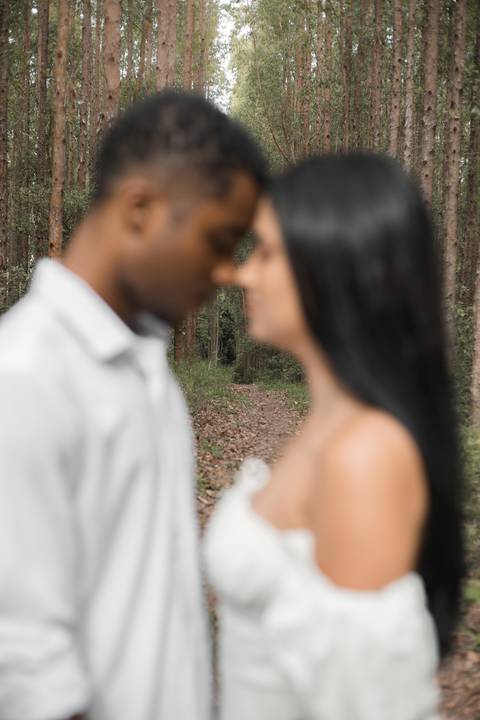 Foto casal, Ensaio fotográfico em Rio das Ostras, Rio das Ostras, Pré-wedding, casal, casamento 2025, Heucaliptos'