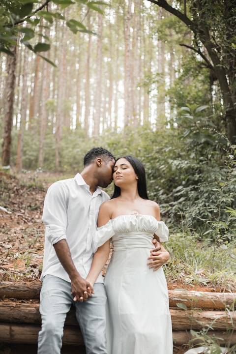Foto casal, Ensaio fotográfico em Rio das Ostras, Rio das Ostras, Pré-wedding, casal, casamento 2025, Heucaliptos'
