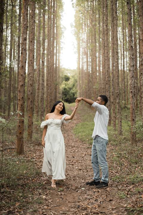 Foto casal, Ensaio fotográfico em Rio das Ostras, Rio das Ostras, Pré-wedding, casal, casamento 2025, Heucaliptos'