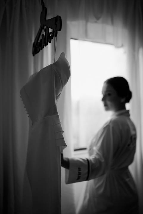 A cerimônia de casamento de Mariana e Luis foi cheia de emoção, com fotos que refletem cada detalhe deste dia especial.'