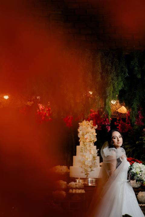 VFotografia de casamento, filmagem de casamentos, ensaio pré-casamento, vídeo de casamento, cerimônia ao ar livre, registros emocionantes, casal apaixonado, vídeo cinematográfico, álbum de fotos, making of dos noivos, momentos especiais, cobertura de even'