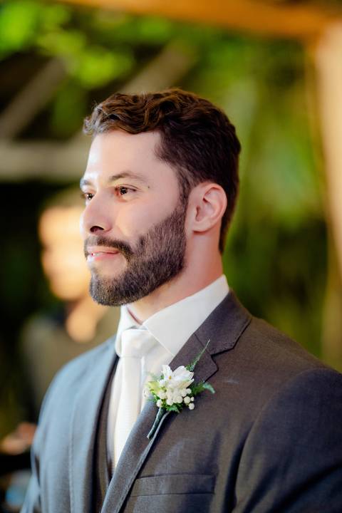 Fotografia de casamento, filmagem de casamentos, ensaio pré-casamento, vídeo de casamento, cerimônia ao ar livre, registros emocionantes, casal apaixonado, vídeo cinematográfico, álbum de fotos, making of dos noivos, momentos especiais, cobertura de event'