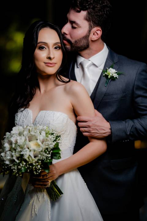 Fotografia de casamento, filmagem de casamentos, ensaio pré-casamento, vídeo de casamento, cerimônia ao ar livre, registros emocionantes, casal apaixonado, vídeo cinematográfico, álbum de fotos, making of dos noivos, momentos especiais, cobertura de event'