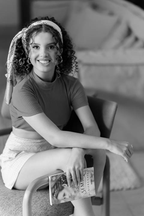 ensaio fotográfico 15 anos, festa de debutante, book 15 anos, fotografia externa 15 anos, book em condomínio, fotos 15 anos espontâneas, fotografia debutante, festa de 15 anos emocionante.'