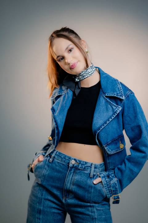 ensaio fotográfico 15 anos, book de 15 anos, fotografia de debutante, fotos em estúdio, ensaio de ballet, ensaio personalizado, debutante em estúdio, fotografia de 15 anos personalizada, produção de fotos de 15 anos.'