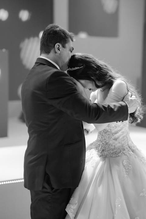 Aniversário de Isabella Sayuri: ensaio realizado em estúdio e no heliponto do Orion. A festa aconteceu no Espaço Noite Especial, com uma decoração incrível que fez cada momento ser único e memorável'