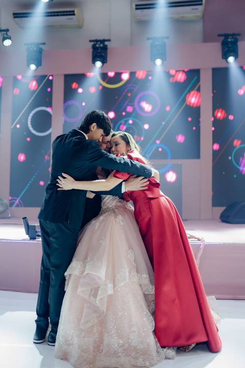 Aniversário de Isabella Sayuri: ensaio realizado em estúdio e no heliponto do Orion. A festa aconteceu no Espaço Noite Especial, com uma decoração incrível que fez cada momento ser único e memorável'