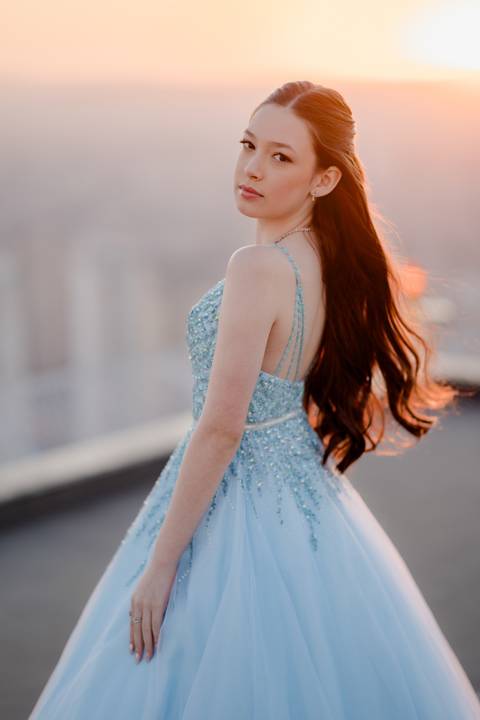 Aniversário de Isabella Sayuri: ensaio realizado em estúdio e no heliponto do Orion. A festa aconteceu no Espaço Noite Especial, com uma decoração incrível que fez cada momento ser único e memorável'