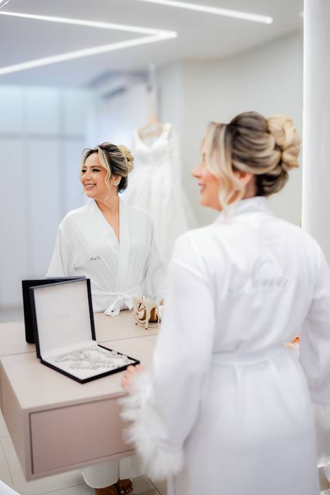 casamento clássico, fotos de casamento ao pôr do sol, ensaio fotográfico em restaurante, arco cromado no altar, fotos noturnas, casamento externo, fotografia de casamento, fotos de noivos.

'