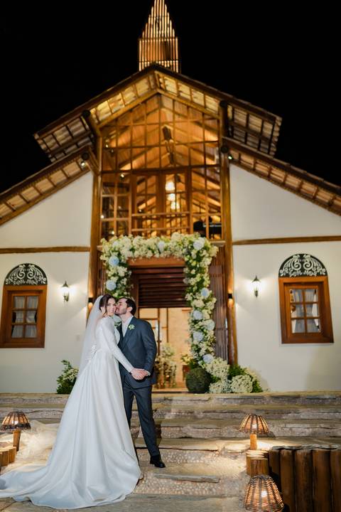 Destination Wedding em Goiânia
Casamento na Villa Erva Doce
Fotos de casamento em resort
Destination Wedding exclusivo
Ensaio pré-casamento em Goiânia
Casamento com fogos de artifício
Fotógrafo de casamento em Goiás
Casamento dos sonhos Villa Erva Doce
'